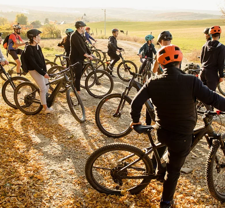 Jooyridez Tur privat Oaza Taina Vie biciclete asistate electric padurea Barnova padurea Barnova iasi iasi Tur ghidat tururi ghidate Campare Cafenea Cafenea barnova Băcănie Evenimente Camping Camping iasi Glamping iasi Glamping Corporate teambuilding teambuilding iasi aventura distractie